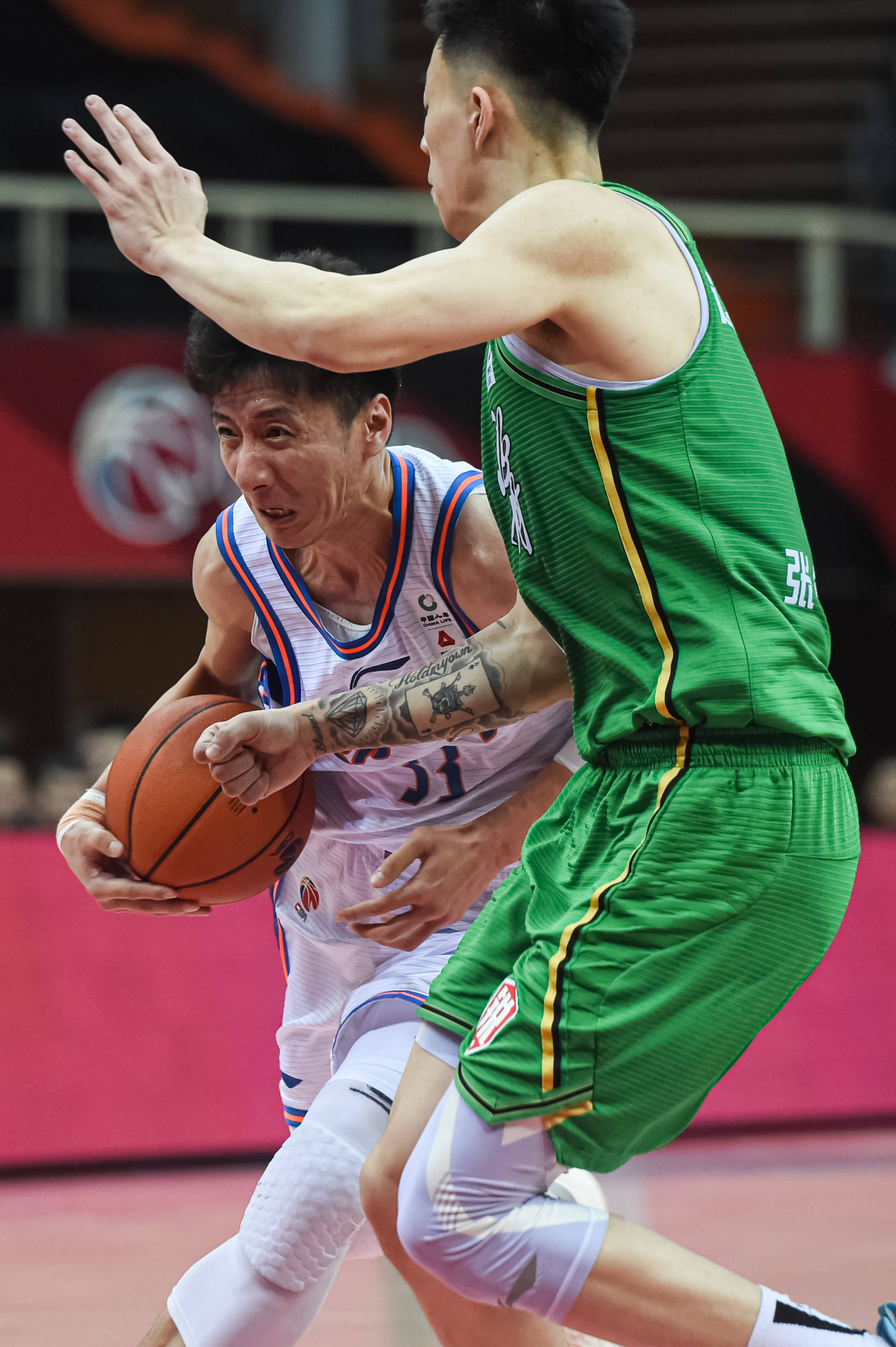 包含国际比赛日突围战来临，辽宁本钢围绕欧联临场应变，质疑声仍在，高层口径保持一致的词条