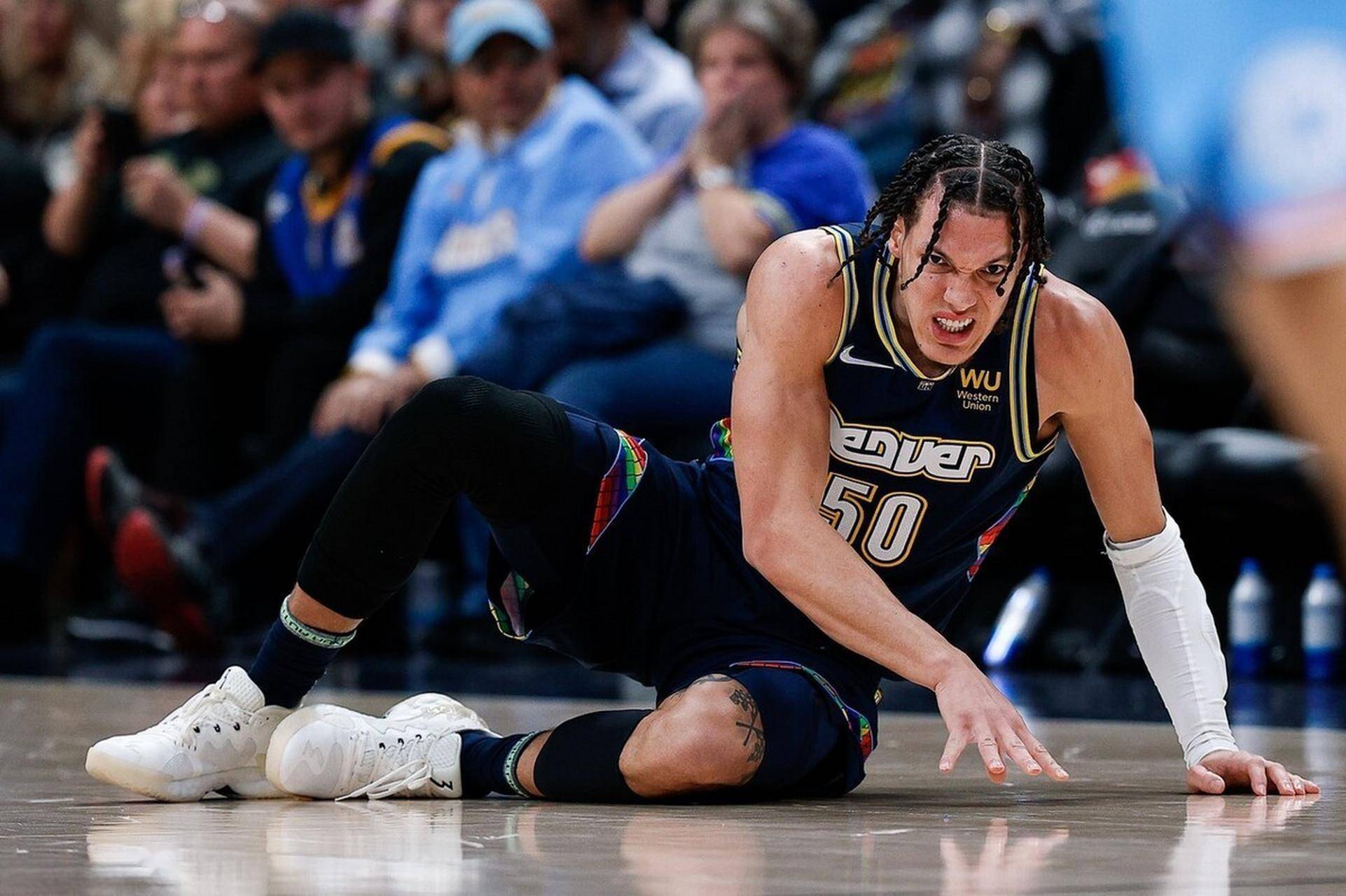 社区盾赛后再迎强敌；丹佛掘金造点机会；主帅态度：气氛紧张；更衣室氛围转暖