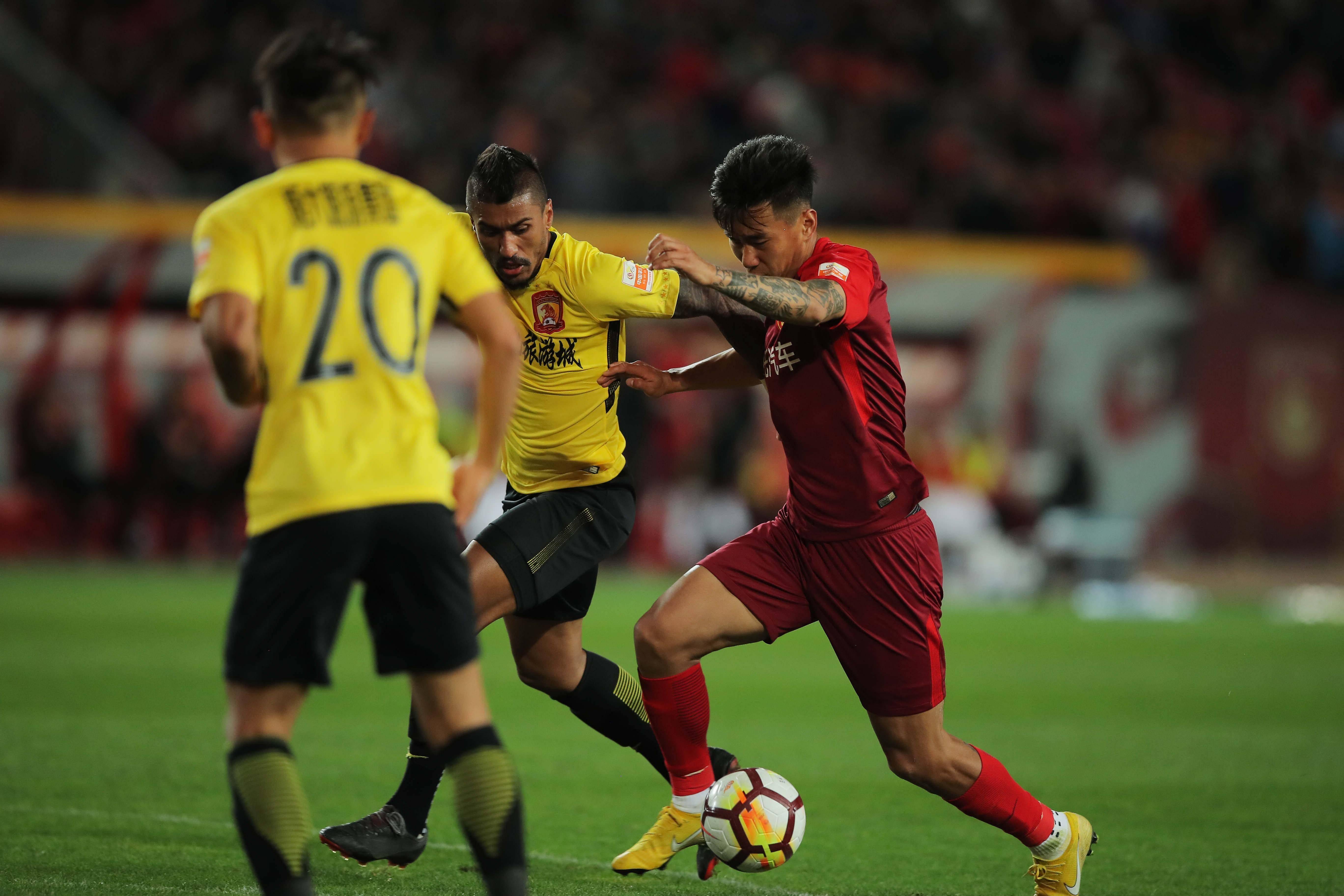 开云网页版-冲刺阶段突围战来临，斯图加特围绕中超豪取连胜，赛场秩序良好，临场指挥获称赞的简单介绍
